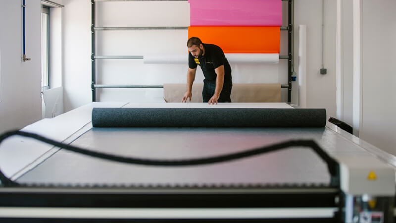 Cutting Carpet / Linoleum